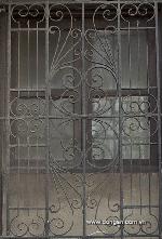 Khung cửa sổ bằng sắt mỹ thuật mã 19